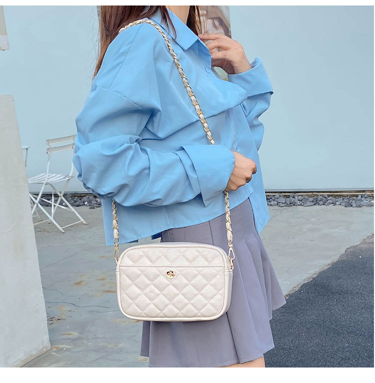 Chain Crossbody Quilted - กระเป๋าถือผู้หญิงสุดฮิตปี 2026 รุ่นใหม่ล่าสุด กระเป๋าสะพายไหล่ลายเพชรพร้อมสายโซ่ กระเป๋าใส่โทรศัพท์ทรงสี่เหลี่ยมเล็กสำหรับสาวๆ กระเป๋าสะพายข้าง