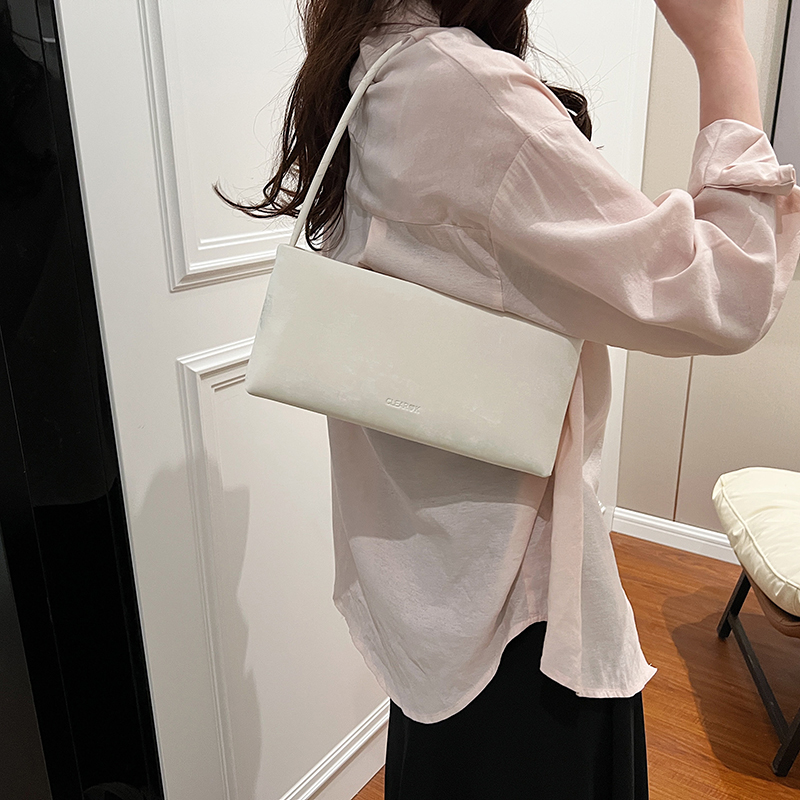 กระเป๋าสะพายไหล่เล็กของผู้หญิง - Luxury Bags Kate Spade บทวิจารณ์และราคา