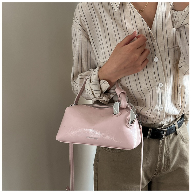 กระเป๋าถือสะพายข้างสำหรับผู้หญ - Top Handle Patent Bag บทวิจารณ์และราคา