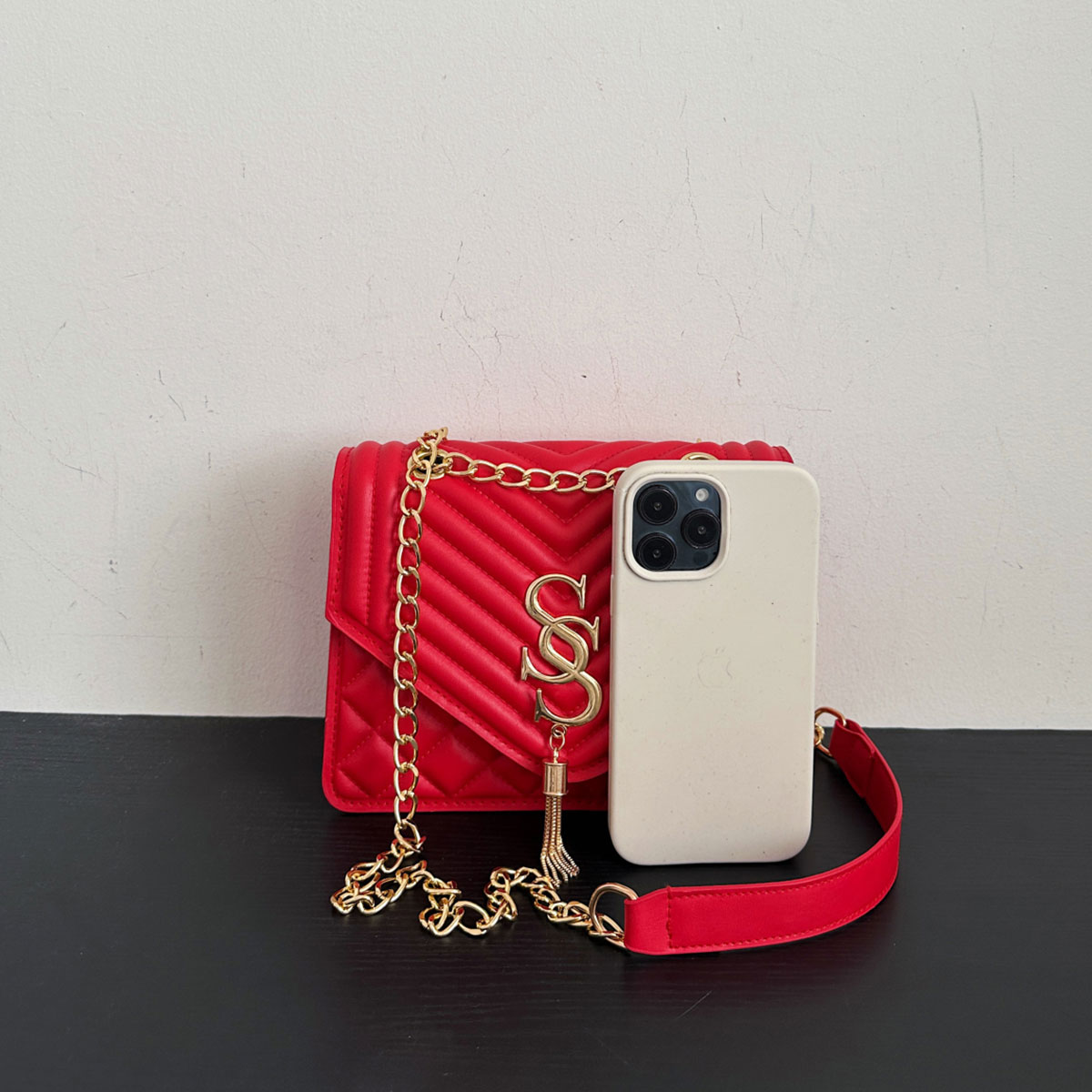 กระเป๋าสะพายไหล่ทรงสี่เหลี่ยมเ - Chain Crossbody Quilted บทวิจารณ์และราคา