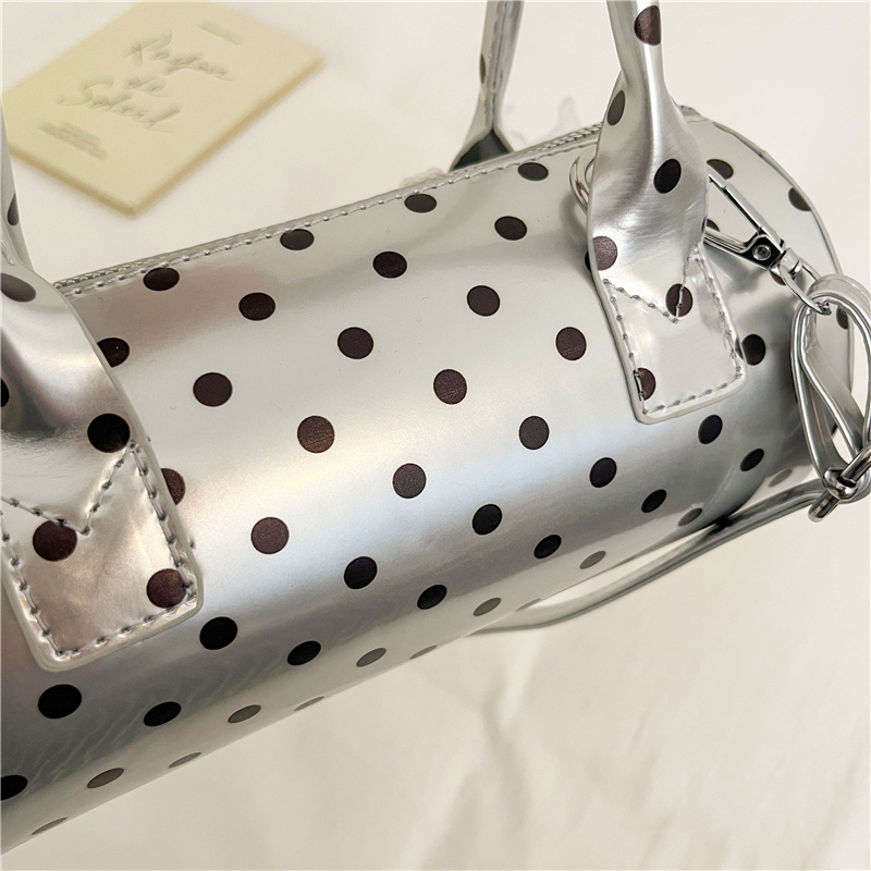 กระเป๋าถือมินิลายจุดสไตล์เกาหล - Top Handle Patent Bag บทวิจารณ์และราคา